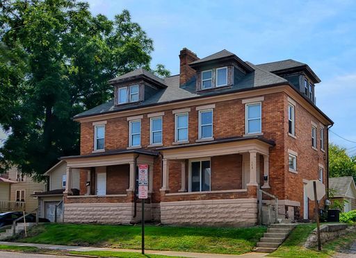 Photo - 177 E 11th Ave