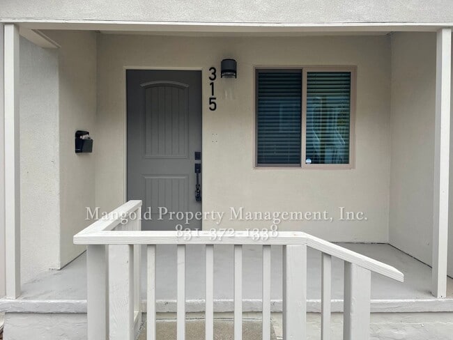 Building Photo - 3158th Unit 315