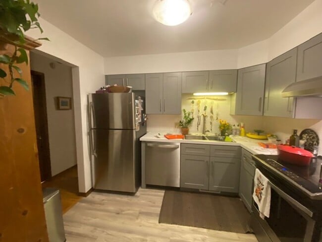 Photo - Three Bedroom Unit Available In Triplex in East Boulder
