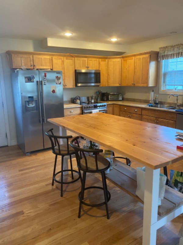 Building Photo - 48 Woodbury Ave