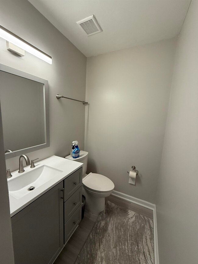 Photo - 1305 Airport Dr Unit A05