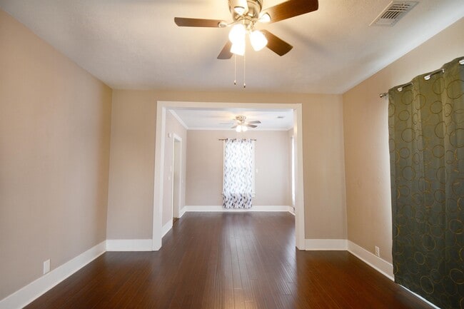 Photo - 407 N Chappell Hill St