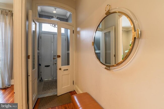 Photo - 206 S 43rd St
