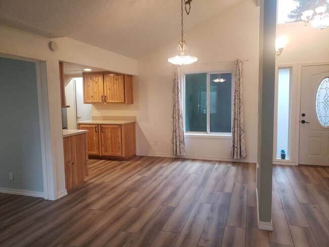 Photo - Adorable One-Level House with Huge Backyard in Vancouver!