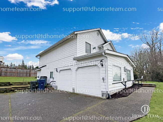 Photo - "Charming 3-Bed Home in Renton with Granite Elegance & Spacious Living!"