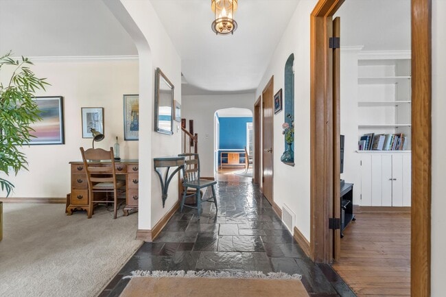 Photo - 5457 N Berkeley Blvd