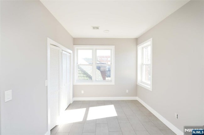 Photo - 7 Watsessing Ave Unidad 2R