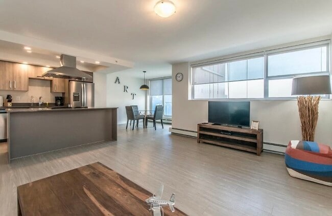 Photo - 5633-5633 Fenwick St Unit 1603