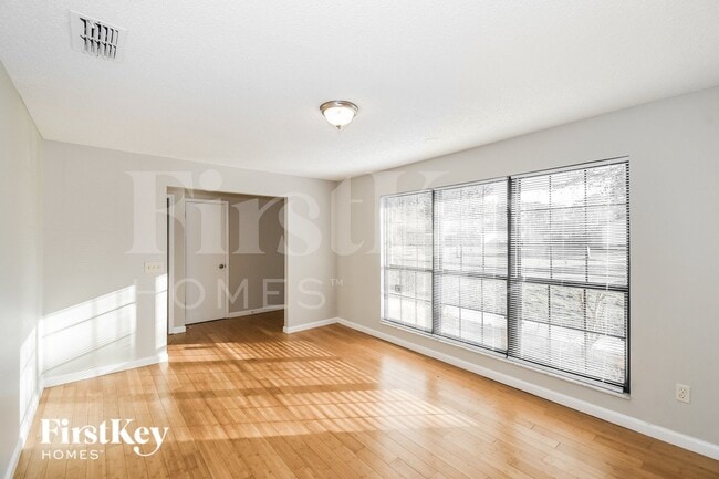 Photo - 2462 Ridgecrest Ave