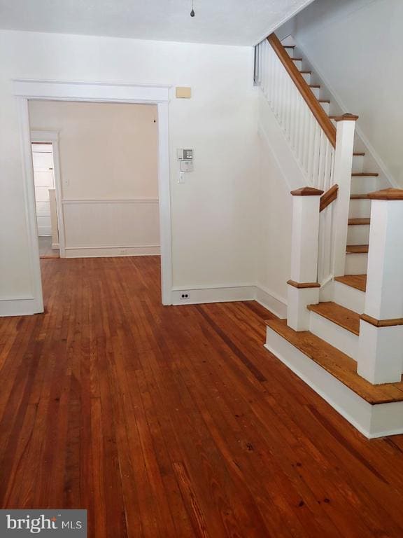 Photo - 351 Krams Ave