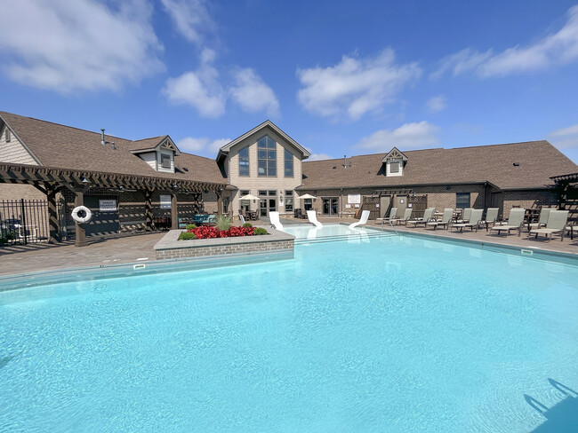 Pool - Bridgewater Apartments