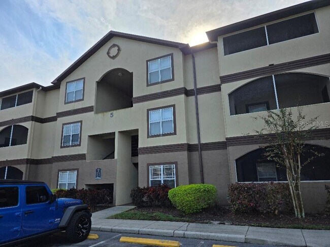 Building Photo - 16413 Enclave Village Dr Unit 5-106