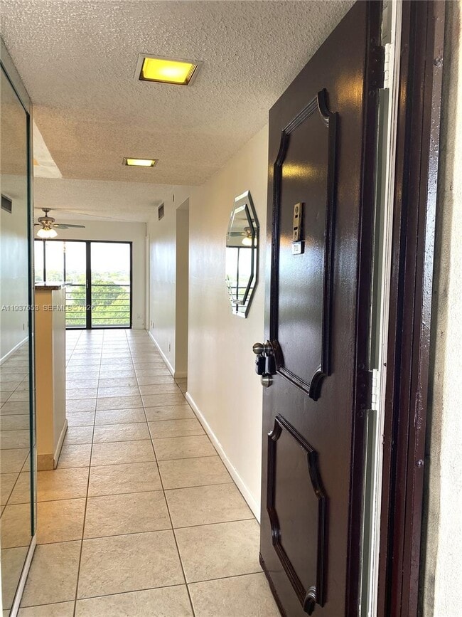 Photo - 2322 S Cypress Bend Dr Unit 711