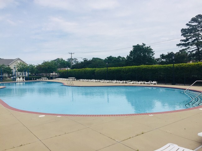 Photo - Shelton Circle