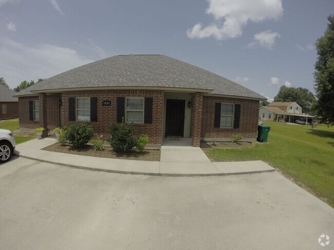 Building Photo - Modern 3B\2B Duplex Available in Lake Charles Rental
