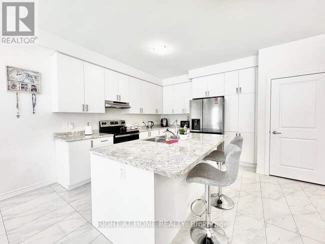 Photo - 79 Calypso Ave