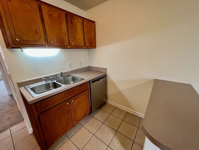 Photo - 1BR 1BA Ground Level Apt., Free Water! - *... Unit C-26