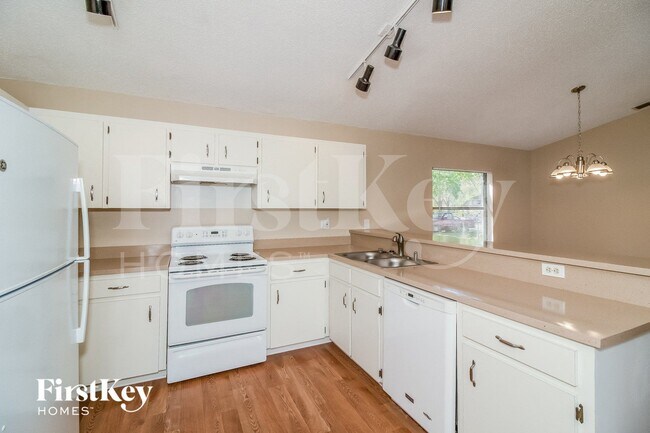 Photo - 1454 Marigold Dr
