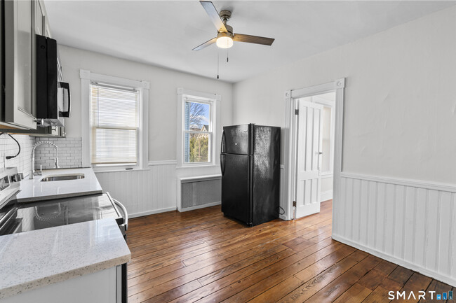 Photo - 394 Gregory St Unit 1