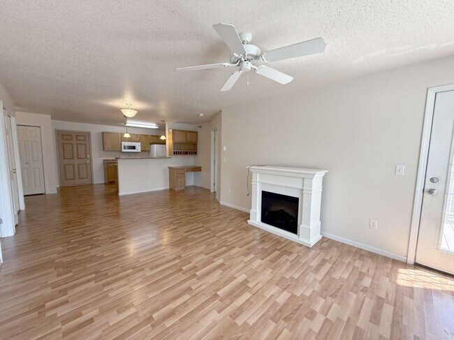 Maple Creek Apartments 2 bed 2 bath 1100 Living