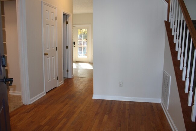 Photo - 112 Wenonah Way