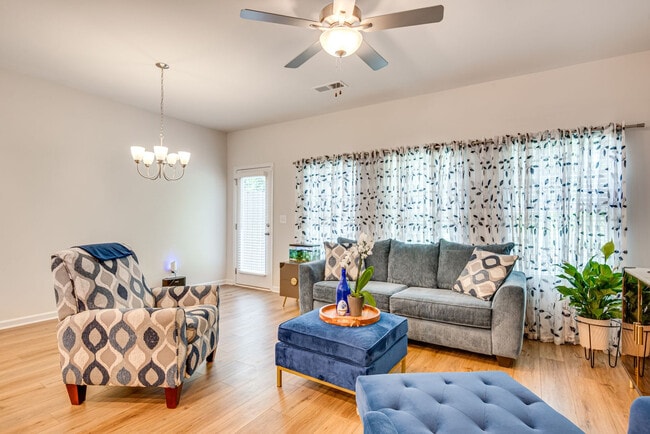 Photo - 4252 Notting Hill Dr SW Unidad SI ID1580225P