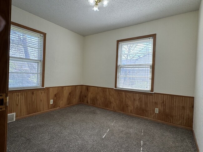 Photo - 2050 S. St. Clair