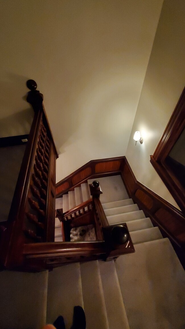 Building Photo - 57 Park St Unit 15