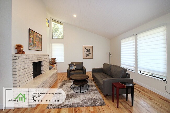 Photo - 3350 Mountain Oak Dr