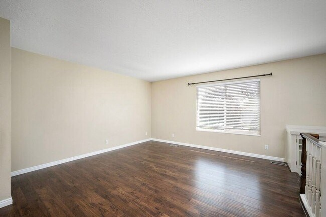 12093 Pineridge Rd