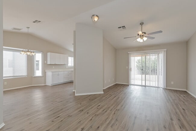 Photo - 8829 E Eagle Creek Dr