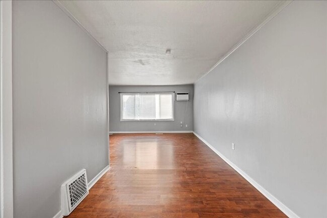 Photo - 1405/1407 Marshall Ave. Unidad 1407