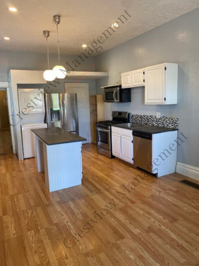 Photo - 574-574 N 400 W Unit 574