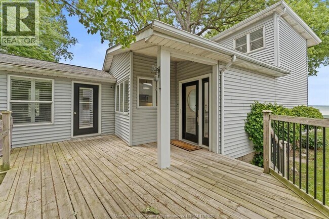 Photo - 12746 Riverside Dr E