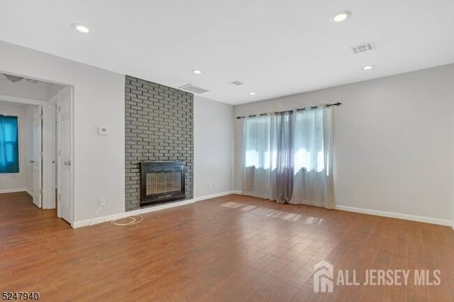 Photo - 67 Woodland Ave