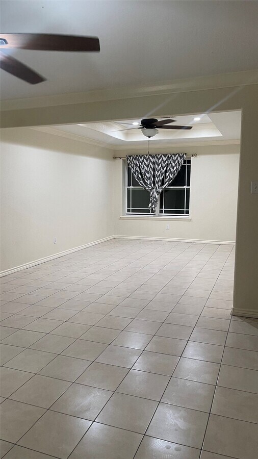 Photo - 4707 Knottynold Ln
