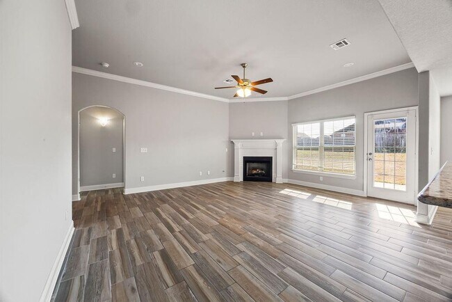 Photo - 2031 Dover Cove