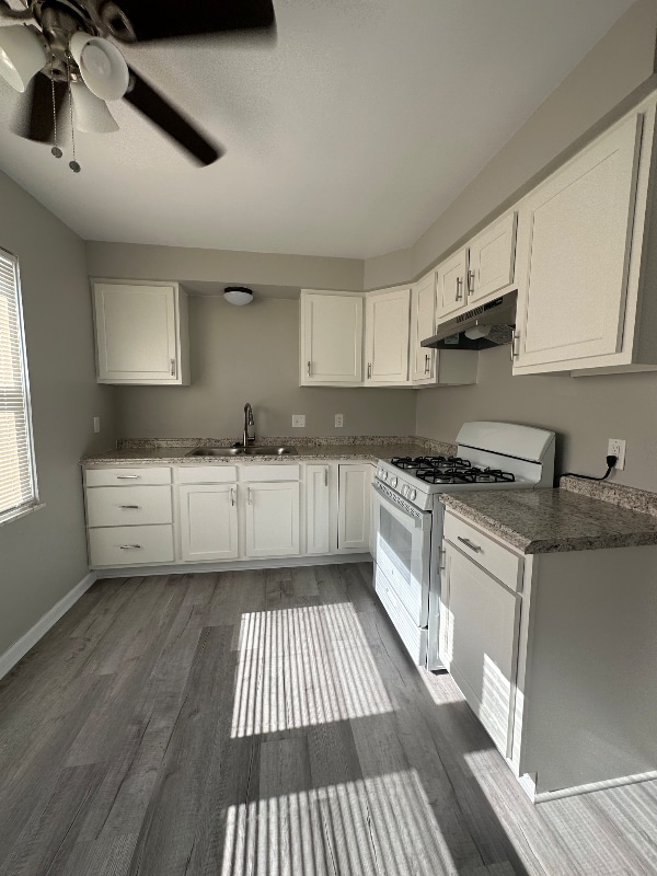 Building Photo - 5018 Forest Park Pl Rental