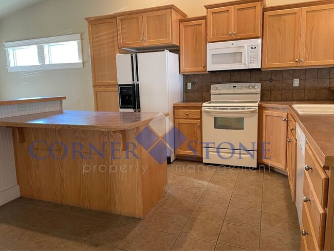 Photo - Home In Heart of Meridian!