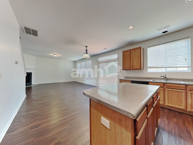 Photo - 6001 Ricker Rd