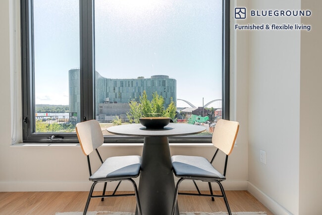 Photo - 1300 Yards Pl SE Unit FL2-ID1197