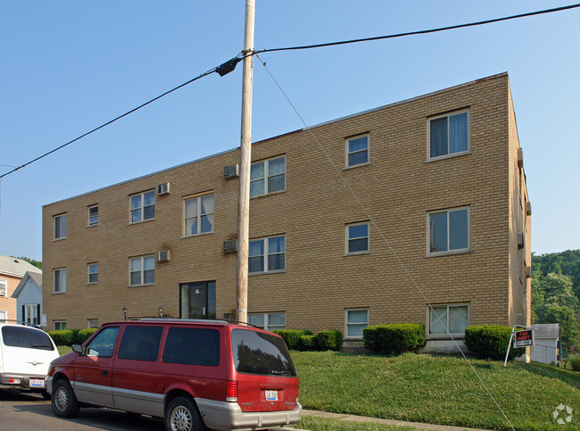 Building Photo - 22 Washington Ave Rental