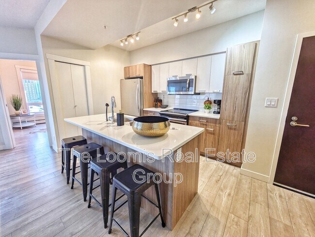 Photo - 10410 102 Ave NW Unit 1007