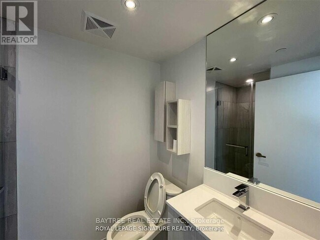 Photo - 195 Redpath Ave Unité 1206