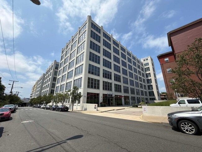 Building Photo - 50 Dey St Unit 627