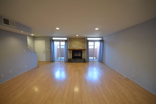 Photo - 3918 Huron Ave