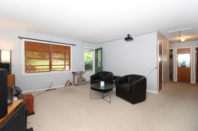Photo - 1616 W Wedington Dr