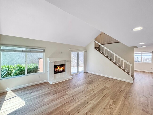 Spacious 4BD/2BA Townhouse in Tierrasanta ... - Spacious 4BD/2BA Townhouse in Tierrasanta ...
