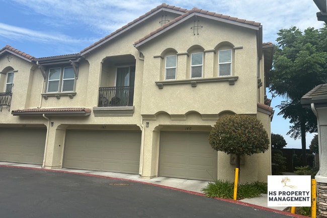 Photo - 425 S Meadowbrook Dr