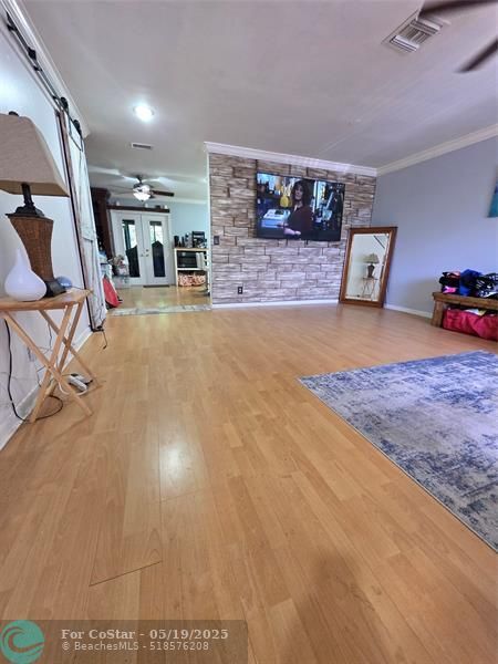 Photo - 605 NW 47th St Townhome